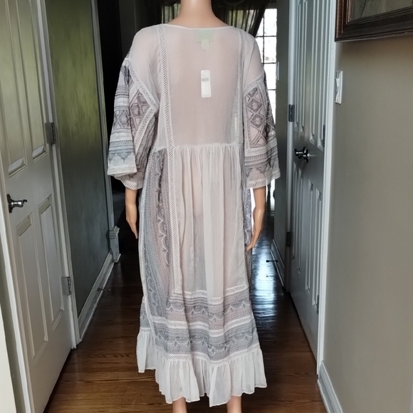 Maeve Patterned Dress - Picture 3 of 15